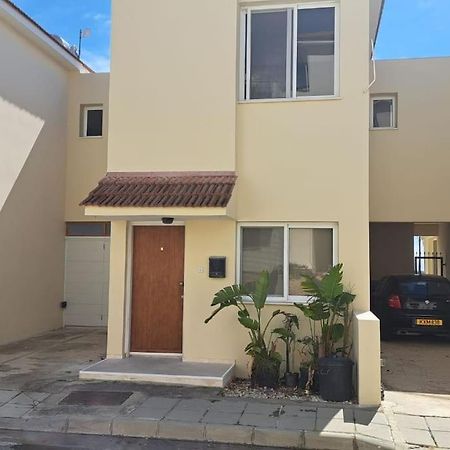 Leah'S Deluxe Villa Tersephanou Exterior photo